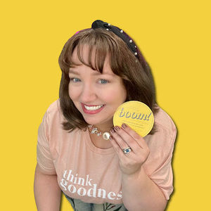 Meet your Posher, Alesha accessory